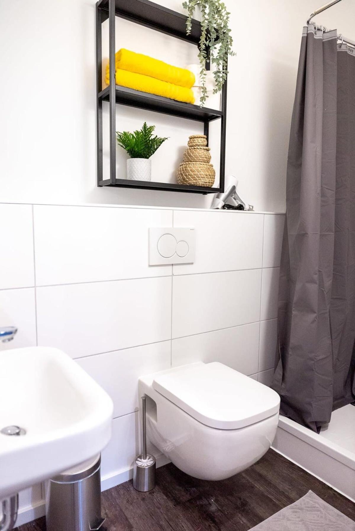 Shabby Chic In Ideal Location Apartament
